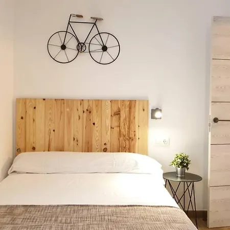 Junto A Plaza Unamuno - Casco Viejo *