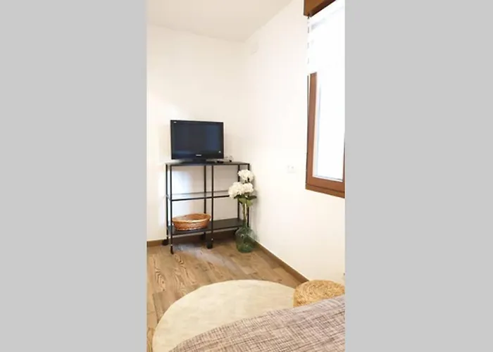 Junto A Plaza Unamuno - Casco Viejo *