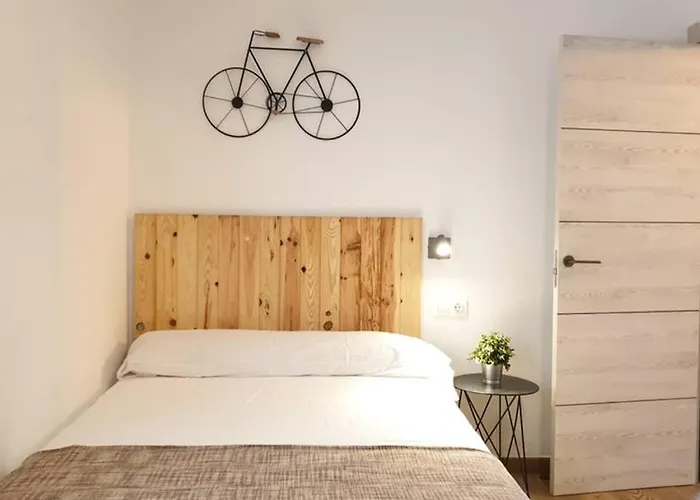 Junto A Plaza Unamuno - Casco Viejo *